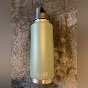 46oz Camp Green Yeti